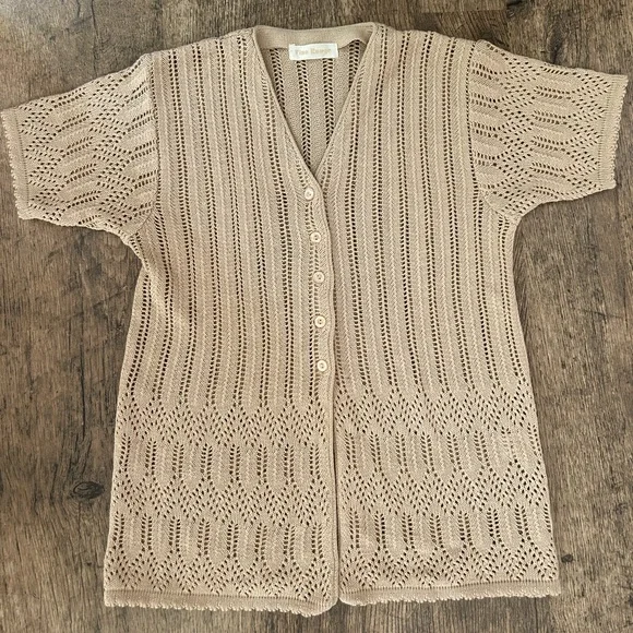 Vino Rouge Knit Button Up - Picture 2 of 6